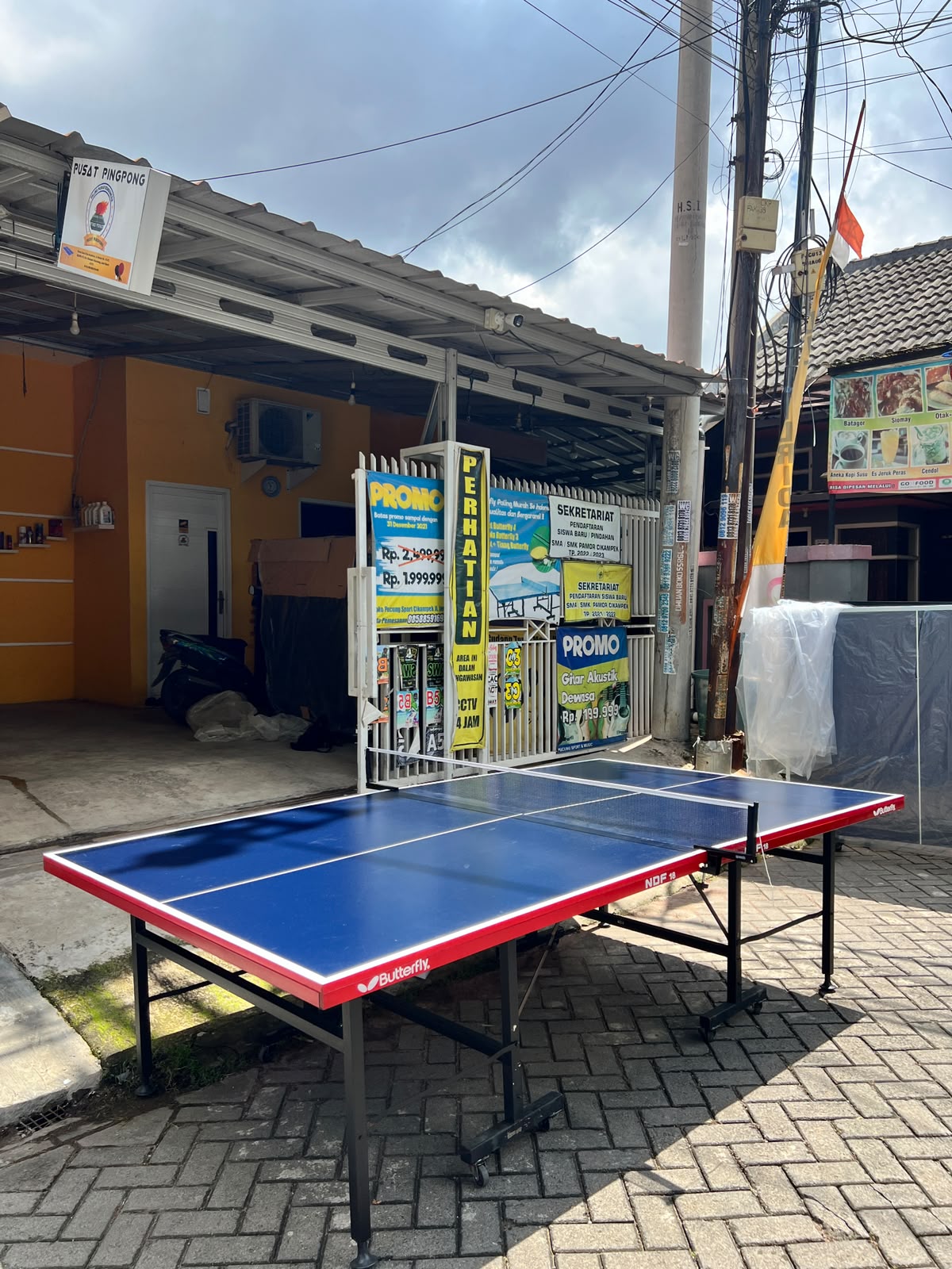 Meja Tenis